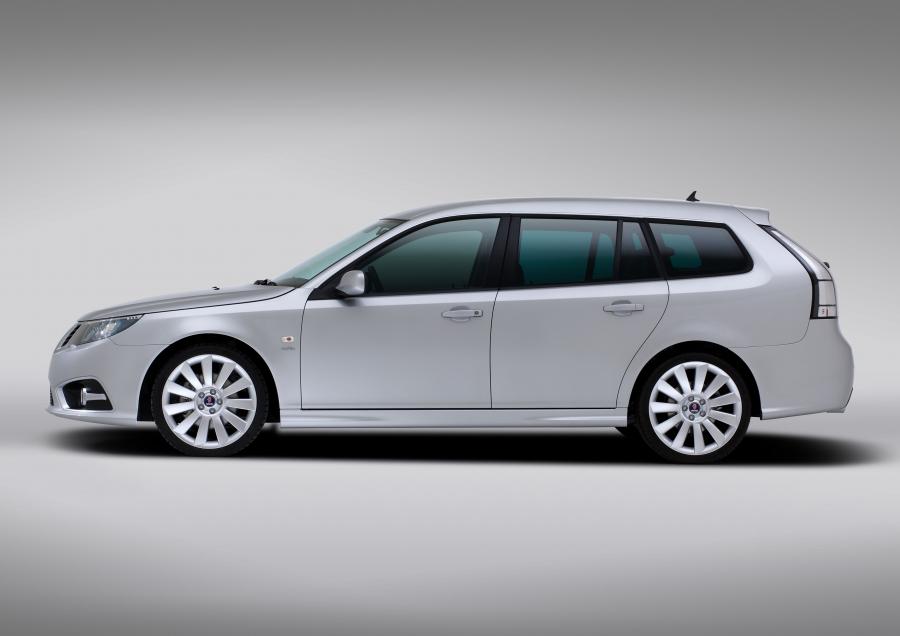  Saab 9-3 Aero Griffin Combi 2011 года  (фото 7 из 9)